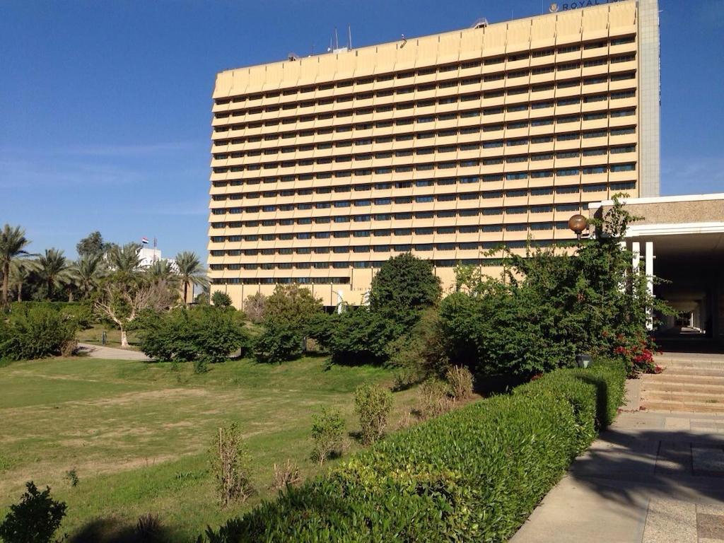 Royal Tulip Alrasheed Hotel Baghdād Exteriör bild