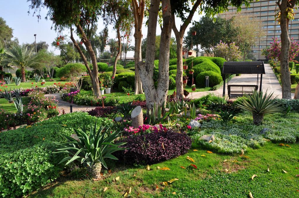 Royal Tulip Alrasheed Hotel Baghdād Exteriör bild