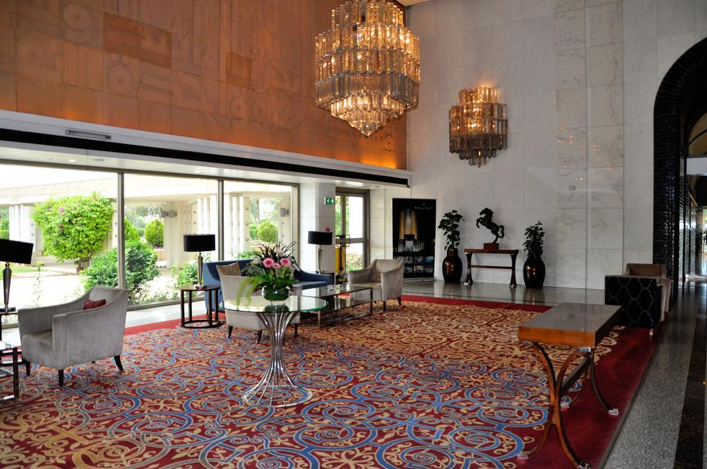 Royal Tulip Alrasheed Hotel Baghdād Exteriör bild