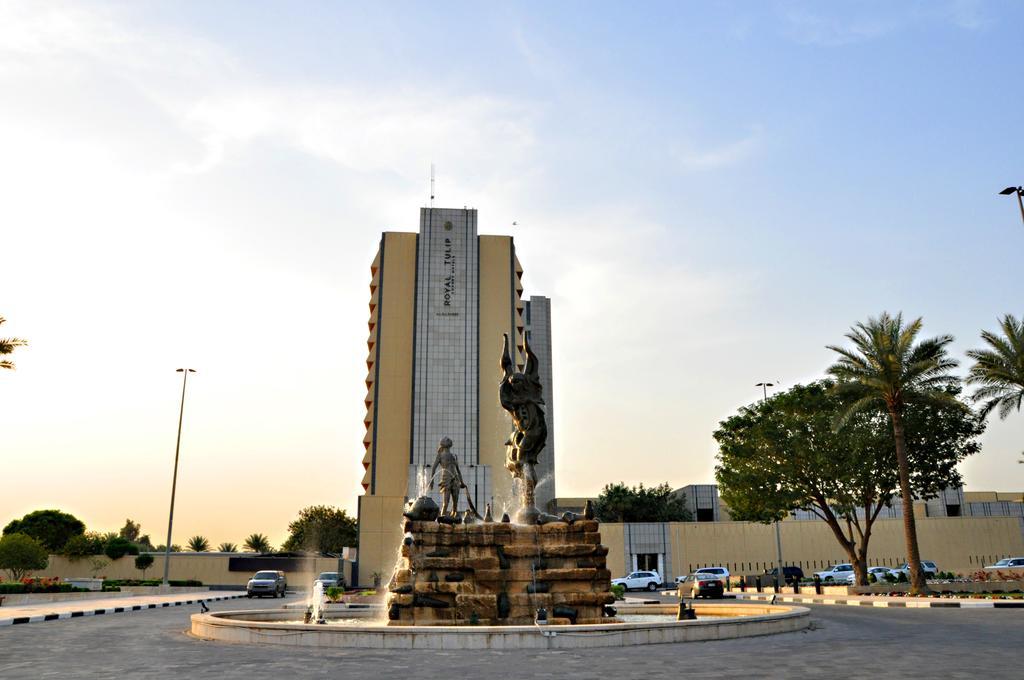 Royal Tulip Alrasheed Hotel Baghdād Exteriör bild