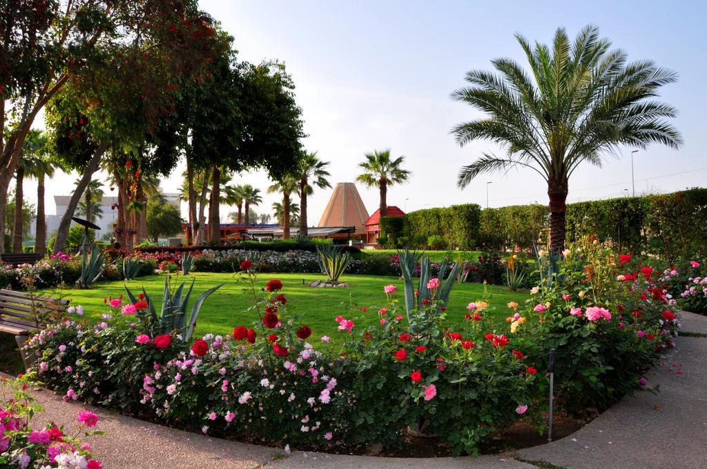 Royal Tulip Alrasheed Hotel Baghdād Exteriör bild