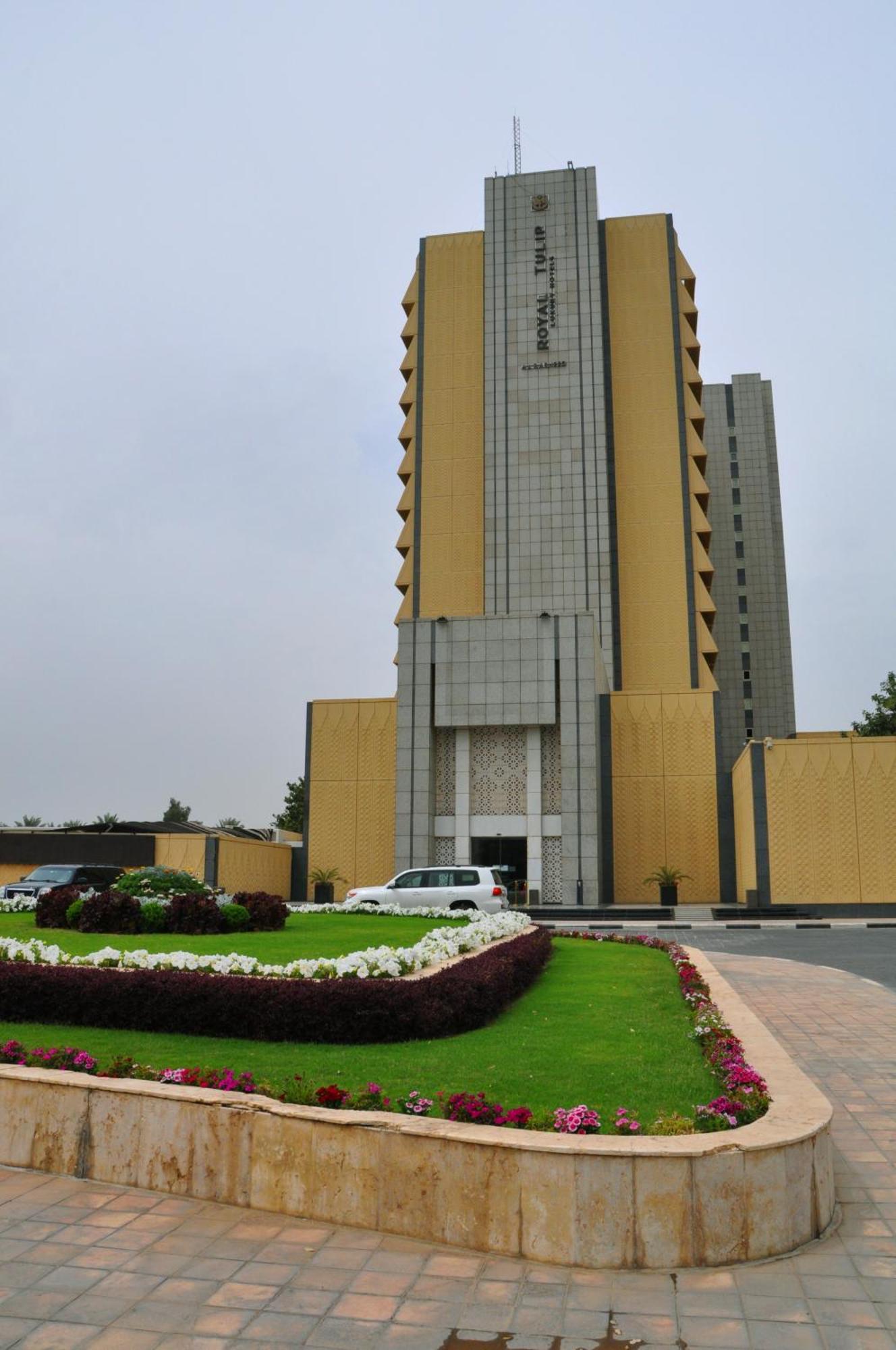 Royal Tulip Alrasheed Hotel Baghdād Exteriör bild