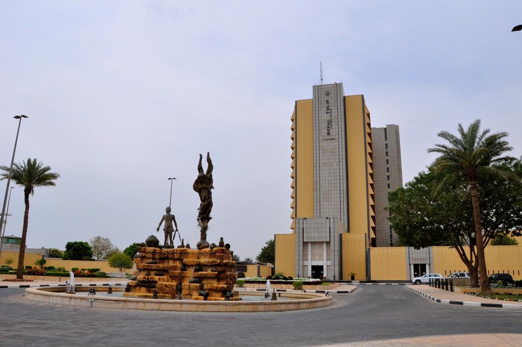 Royal Tulip Alrasheed Hotel Baghdād Exteriör bild