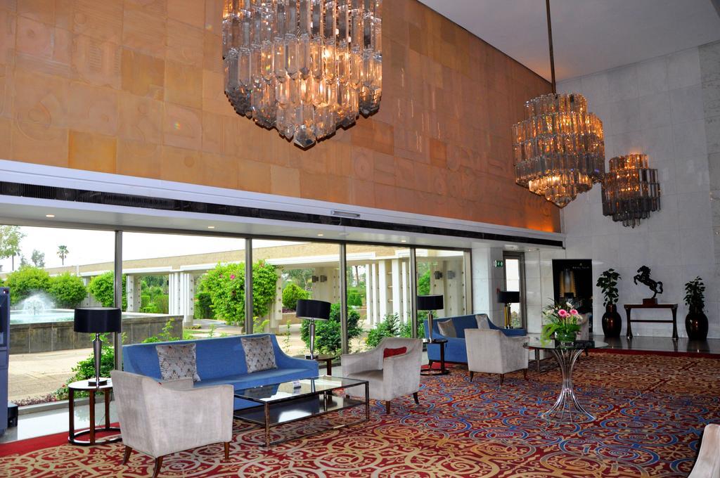 Royal Tulip Alrasheed Hotel Baghdād Exteriör bild