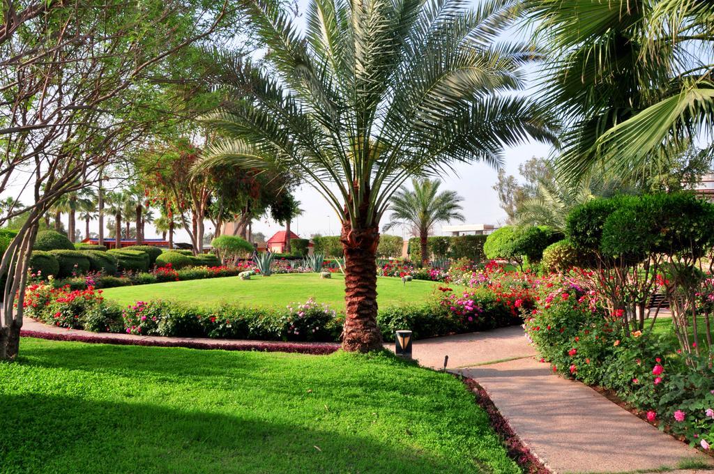 Royal Tulip Alrasheed Hotel Baghdād Exteriör bild