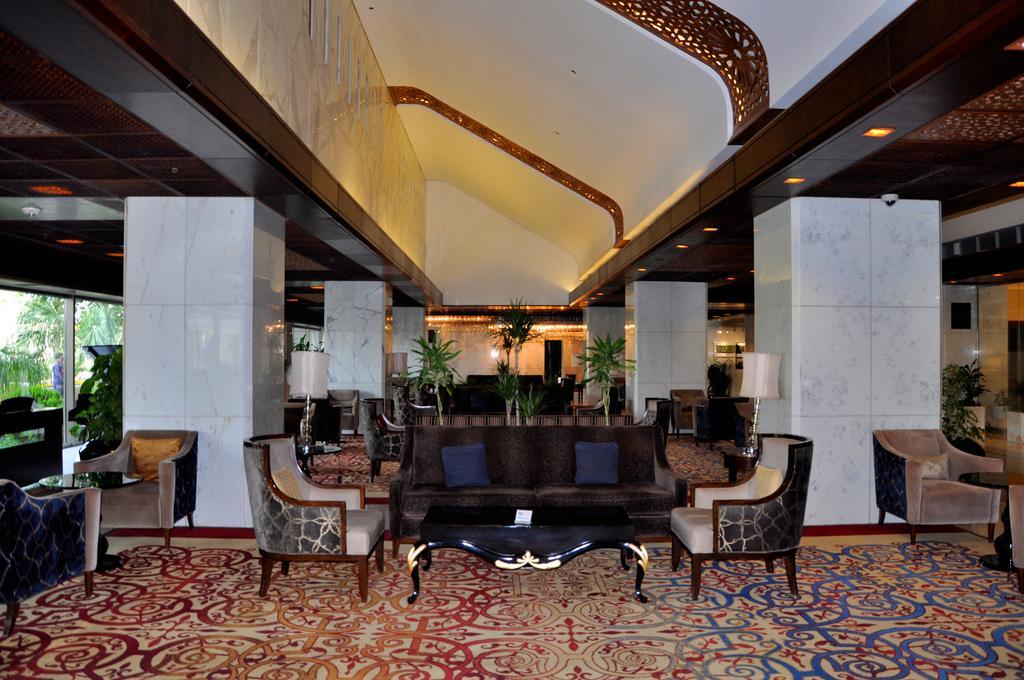 Royal Tulip Alrasheed Hotel Baghdād Exteriör bild